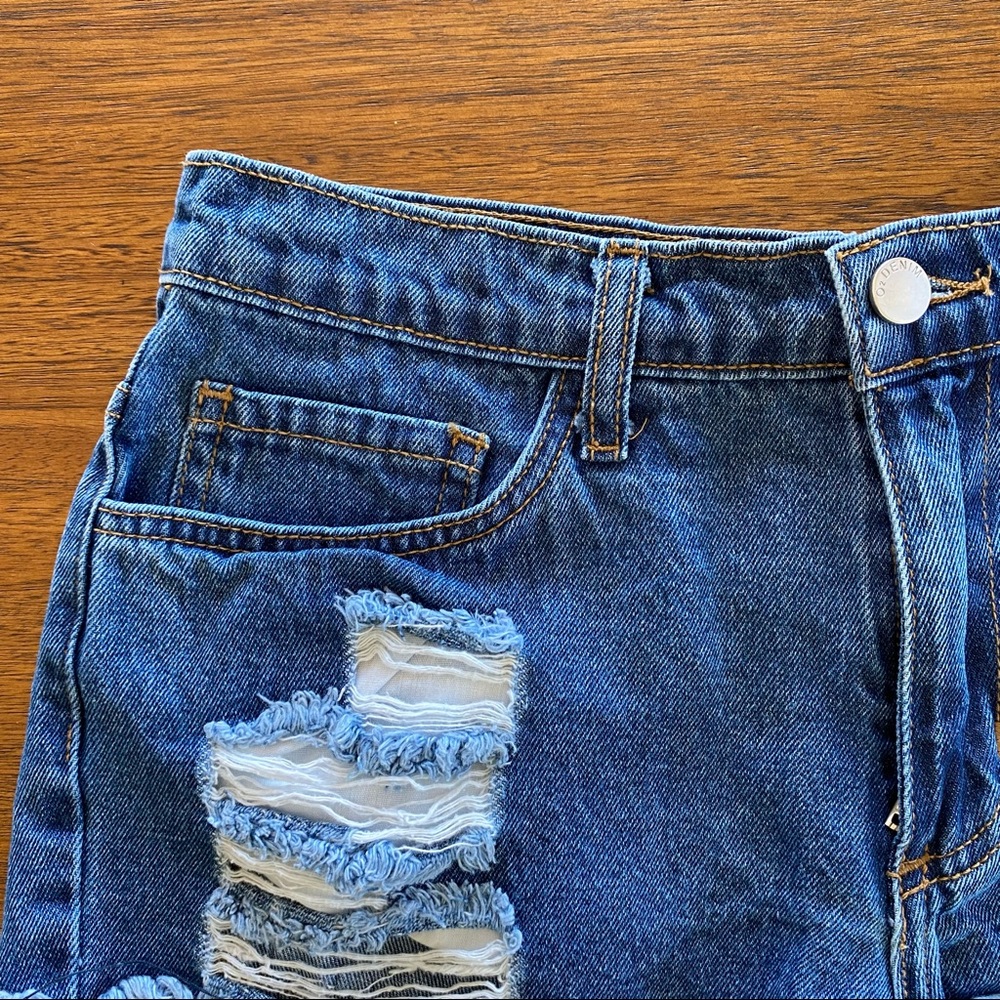 O2 Denim Dark Jean Distressed Short Medium - Picture 2 of 12